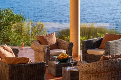 Villa in Cala-Vinas, Villa Azure CV02