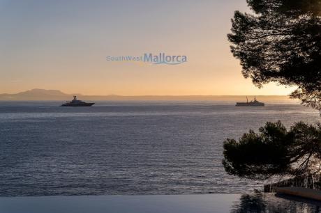 Villa in Cala-Vinas, Villa Azure CV02