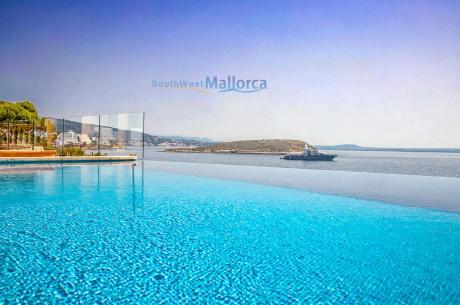 Villa in Cala-Vinas, Villa Azure CV02