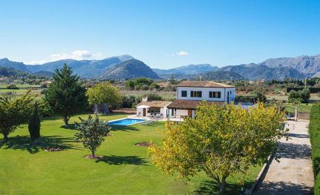 Villa in Puerto Pollenca, Villa Gabriela - 4 Bedrooms, 3 Bathrooms, Sleeps 8