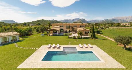 Villa in Puerto Pollenca, Villa Elina - 6 Bedrooms, 4 Bathrooms, Sleeps 12
